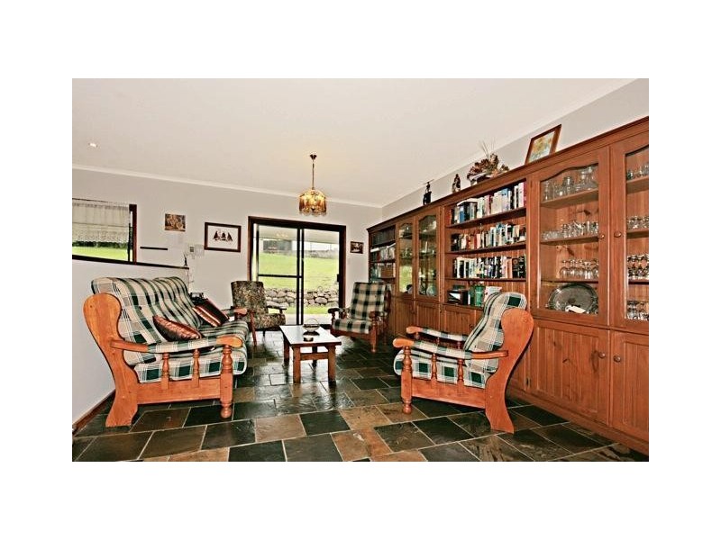 1 Valley View Close, Milton NSW 2538