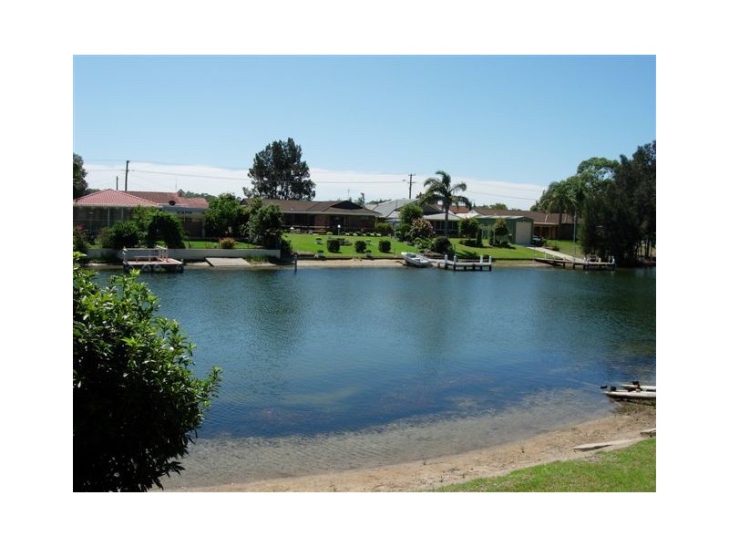 18 Plover Close, Sussex Inlet NSW 2540