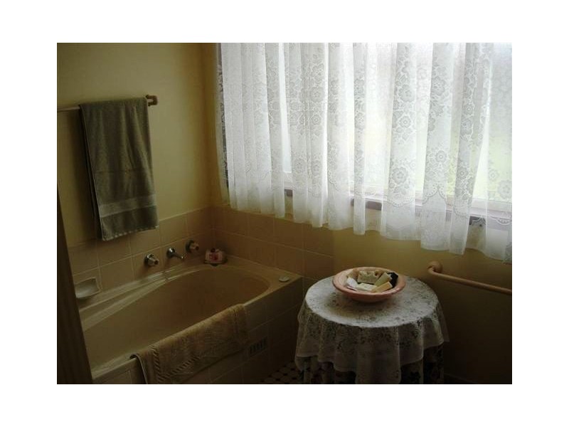 18 Plover Close, Sussex Inlet NSW 2540