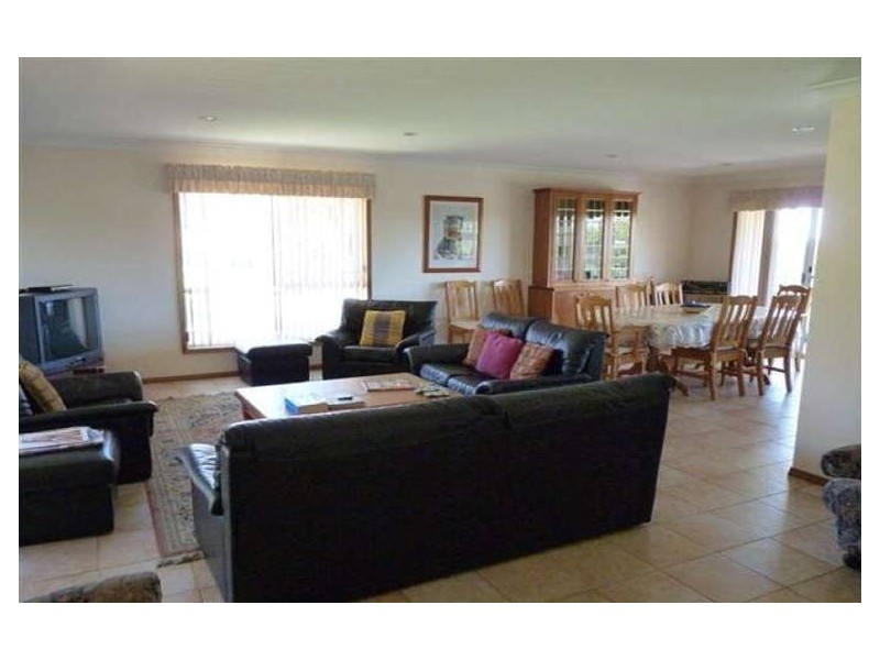 30 Seaspray Street, Narrawallee NSW 2539