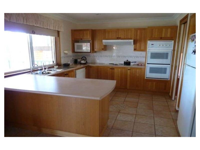 30 Seaspray Street, Narrawallee NSW 2539