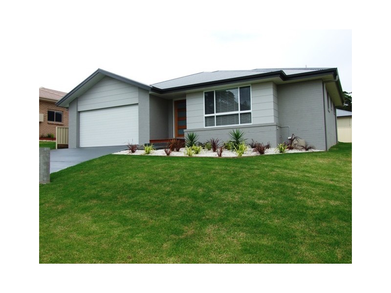 16 Laurel Avenue, Ulladulla NSW 2539