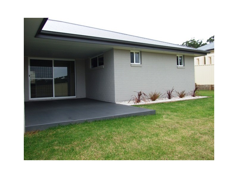 16 Laurel Avenue, Ulladulla NSW 2539