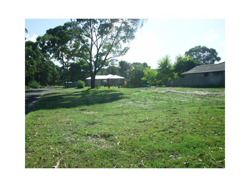 6 Boeing Avenue, Lake Conjola NSW 2539
