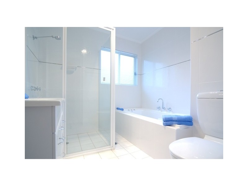 2/22 Augusta Place, Mollymook NSW 2539