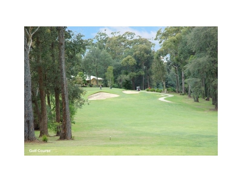 2/22 Augusta Place, Mollymook NSW 2539