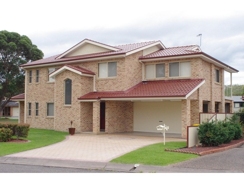 4 Lakewood Grove, Burrill Lake NSW 2539