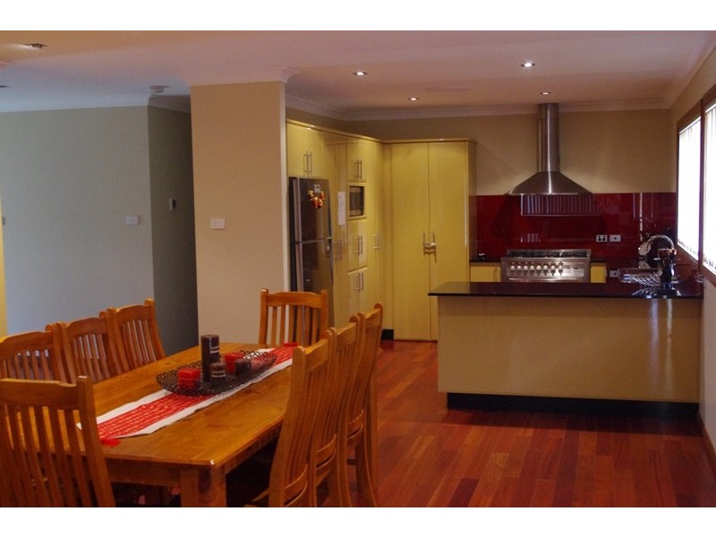 4 Lakewood Grove, Burrill Lake NSW 2539