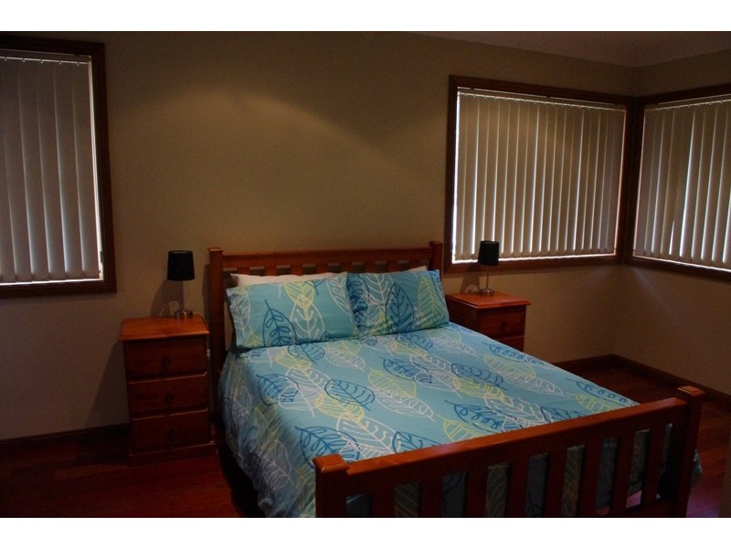 4 Lakewood Grove, Burrill Lake NSW 2539