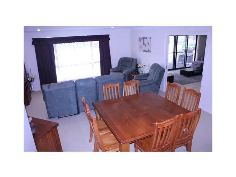 27 Walpole Avenue, Ulladulla NSW 2539