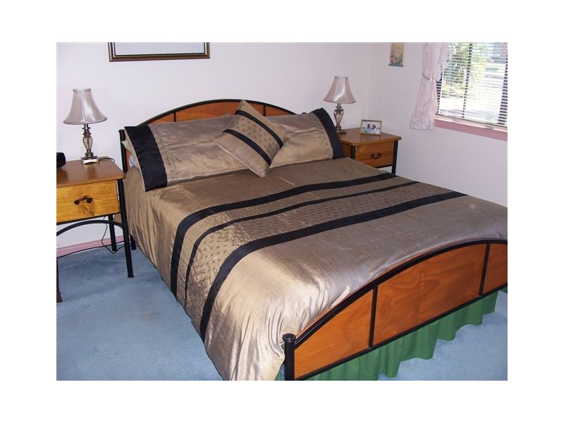 5 Paradise Place, Sussex Inlet NSW 2540