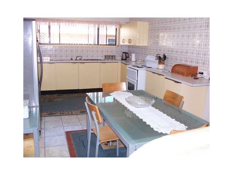 5 Paradise Place, Sussex Inlet NSW 2540