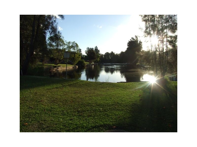 5 Paradise Place, Sussex Inlet NSW 2540