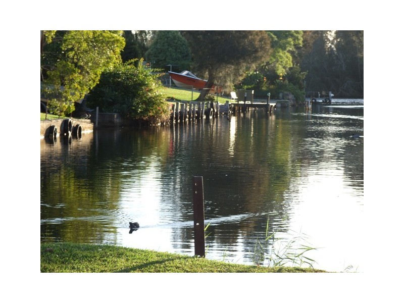 5 Paradise Place, Sussex Inlet NSW 2540