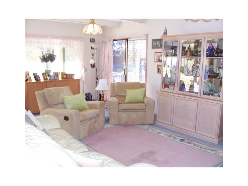 5 Paradise Place, Sussex Inlet NSW 2540