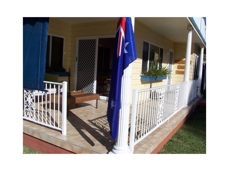 5 Paradise Place, Sussex Inlet NSW 2540