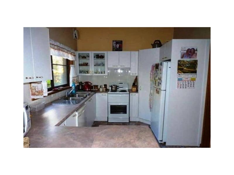 10 Ilett Street, Mollymook NSW 2539