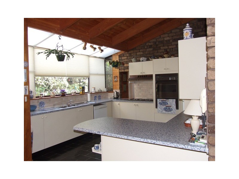4 Parkland Drive, Kings Point NSW 2539