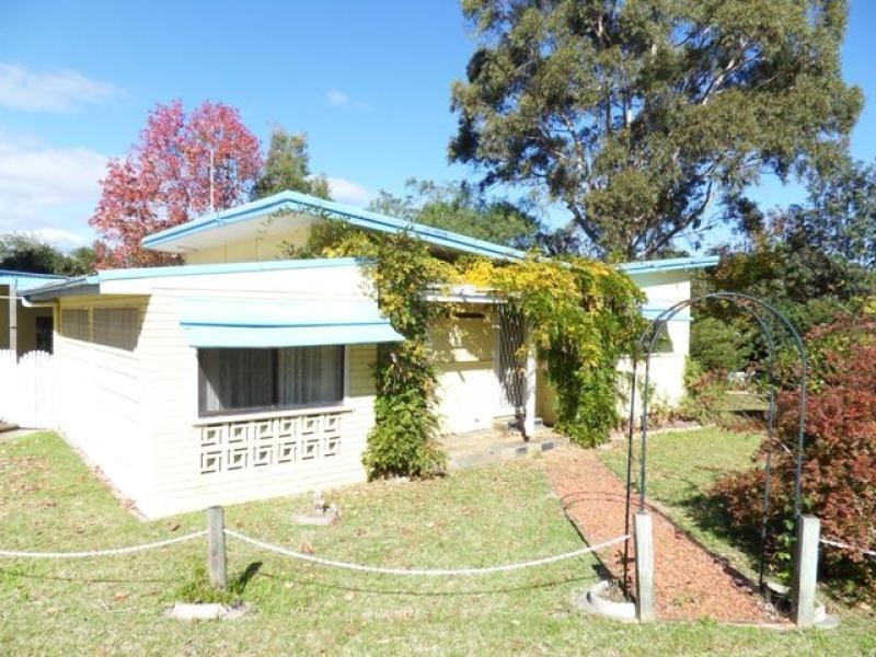 54 Government Road, Sussex Inlet NSW 2540