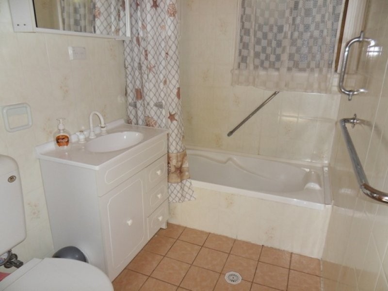 54 Government Road, Sussex Inlet NSW 2540