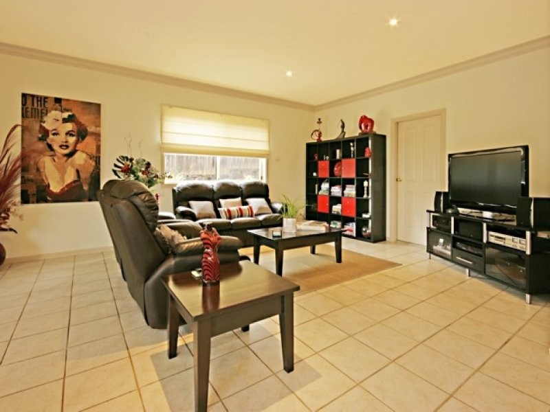 48 Kurrajong Crescent, Conjola Park NSW 2539