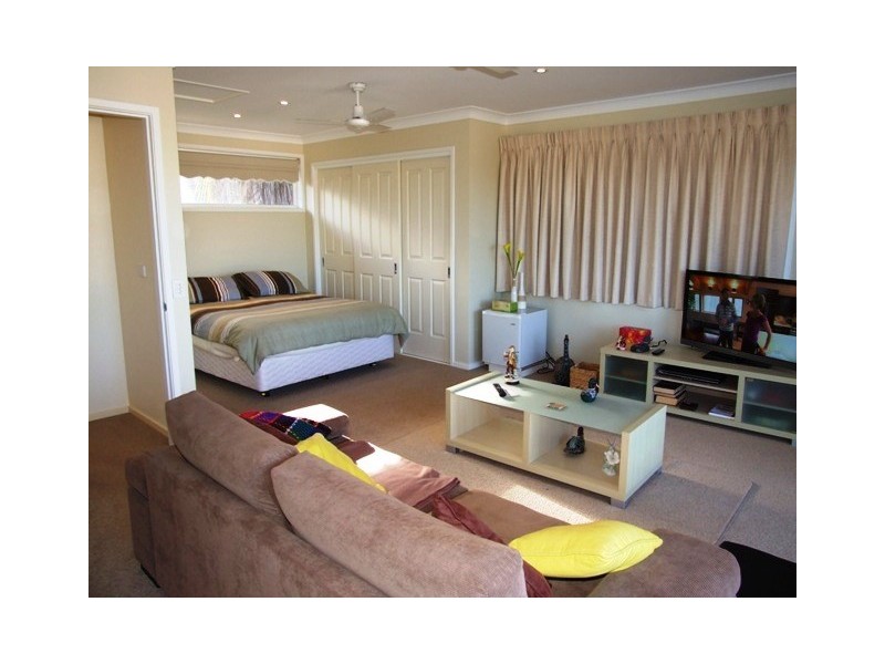 6 Driver Ave, Mollymook NSW 2539