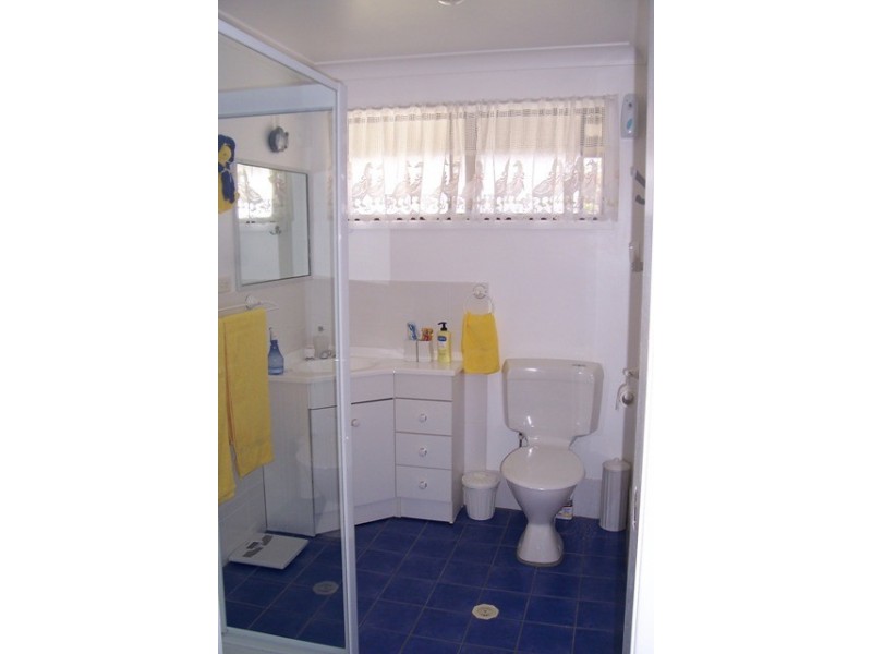 223 River Road, Sussex Inlet NSW 2540