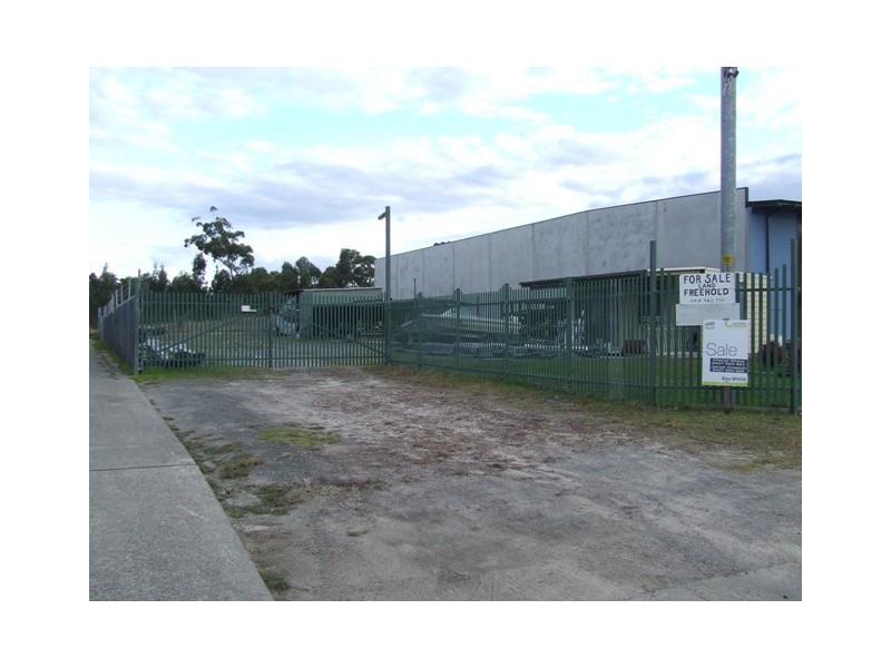 6 Flood Avenue, Sussex Inlet NSW 2540