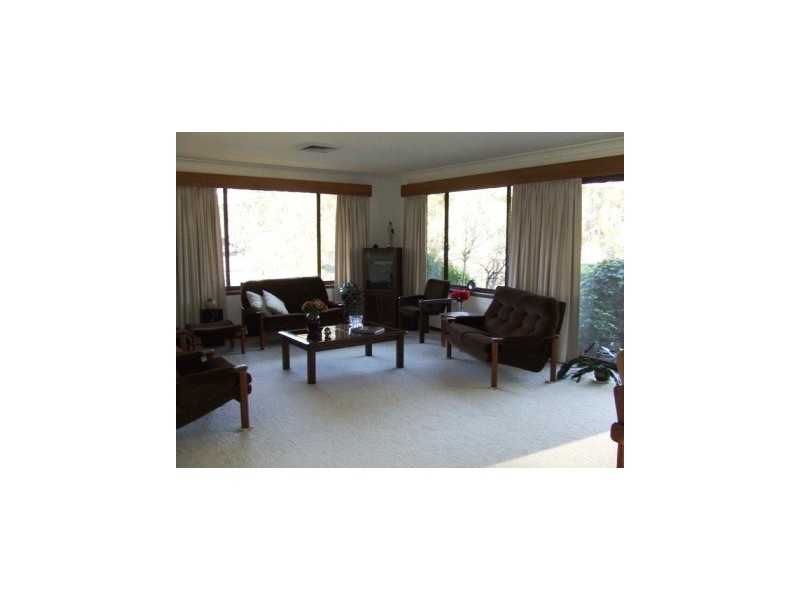11 Edgewater Avenue, Sussex Inlet NSW 2540