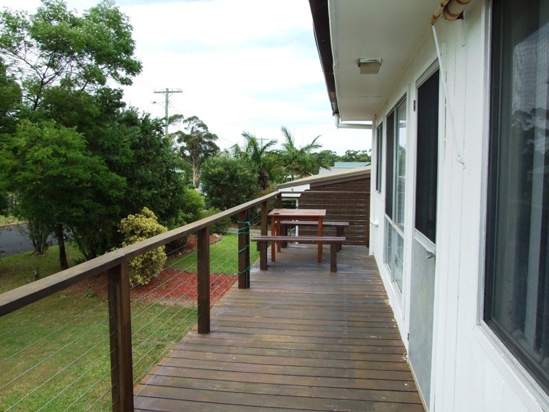 51 Mercury Drive, Lake Tabourie NSW 2539