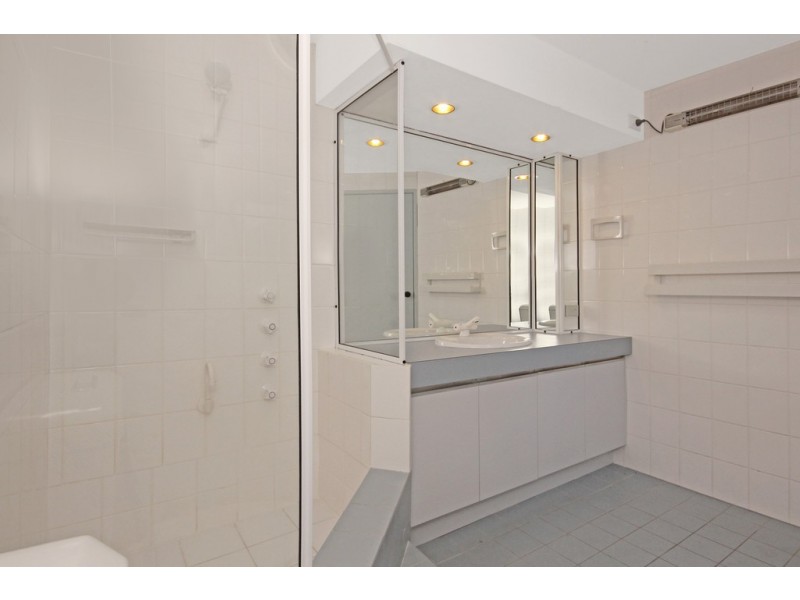 1 Myrniong Grove, Berrara NSW 2540