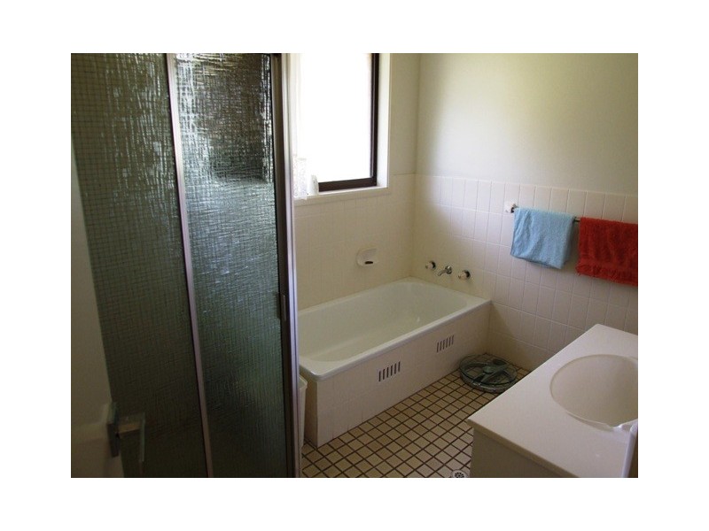 2/30  Augusta Pl, Mollymook NSW 2539