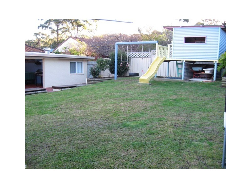 9 Saturn Avenue, Lake Tabourie NSW 2539