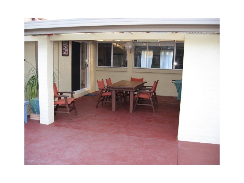 9 Saturn Avenue, Lake Tabourie NSW 2539