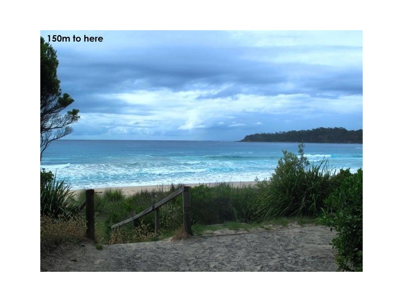 26 Macleay St, Narrawallee NSW 2539