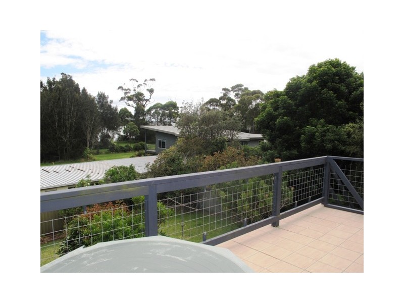 26 Macleay St, Narrawallee NSW 2539