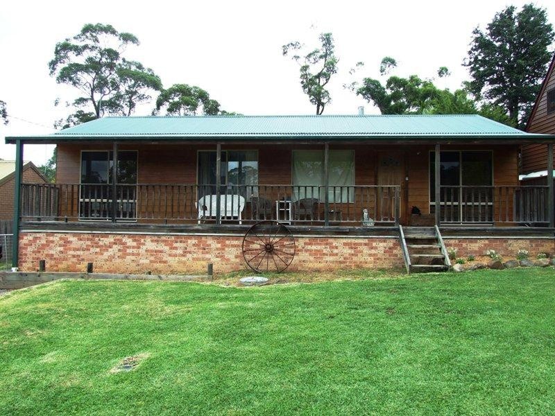 17 Lyra Drv, Lake Tabourie NSW 2539