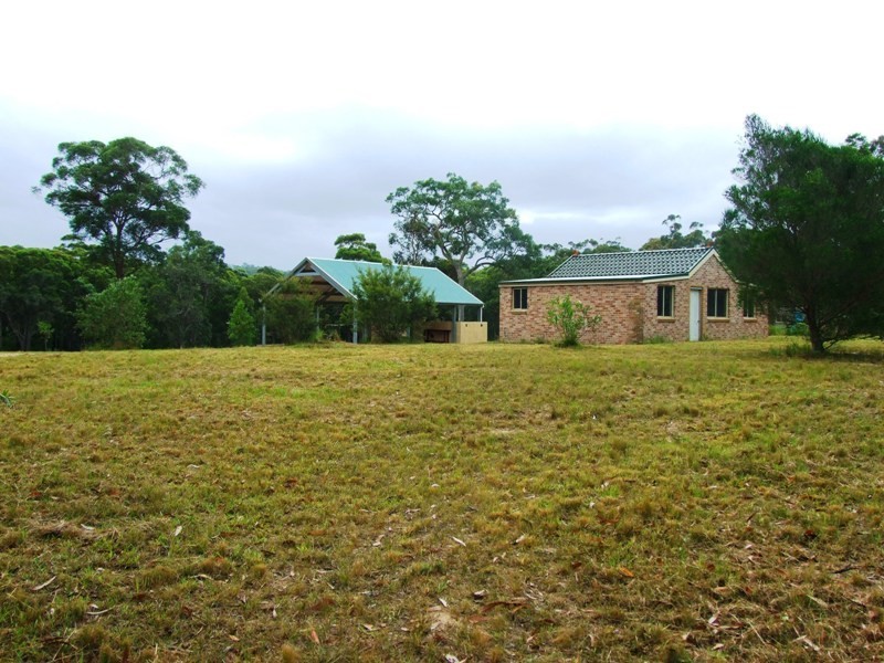 34 Pebbly Beach Rd, East Lynne NSW 2536