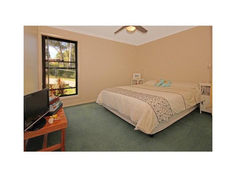 25 Sagittarius Way, Narrawallee NSW 2539