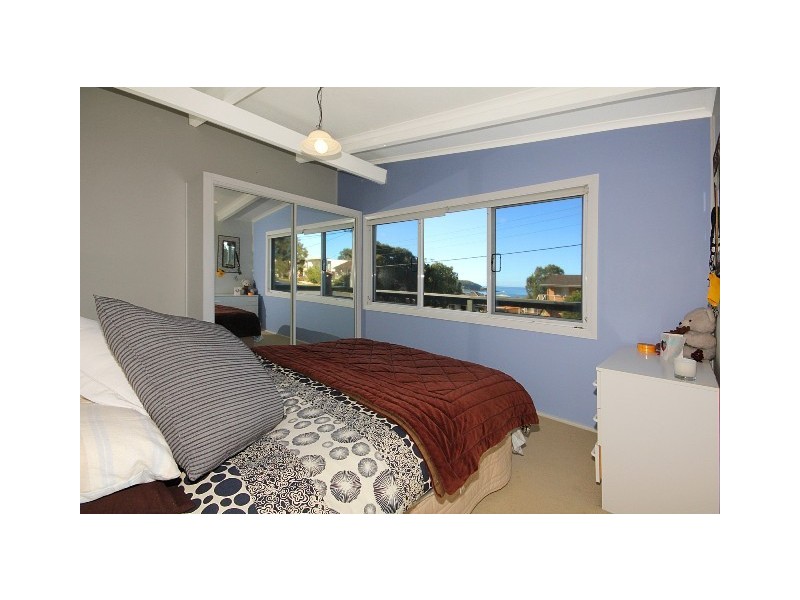 33 Donlan Road, Mollymook NSW 2539