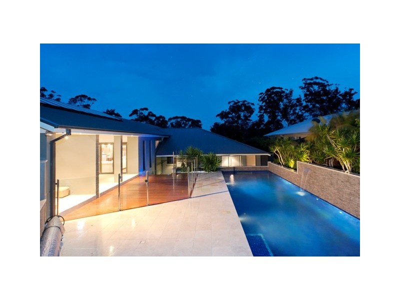 8 Yarrawonga Dr, Mollymook NSW 2539