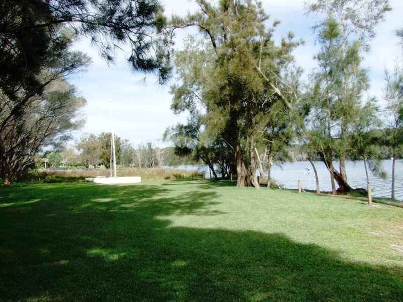 17 Casuarina Close, Burrill Lake NSW 2539