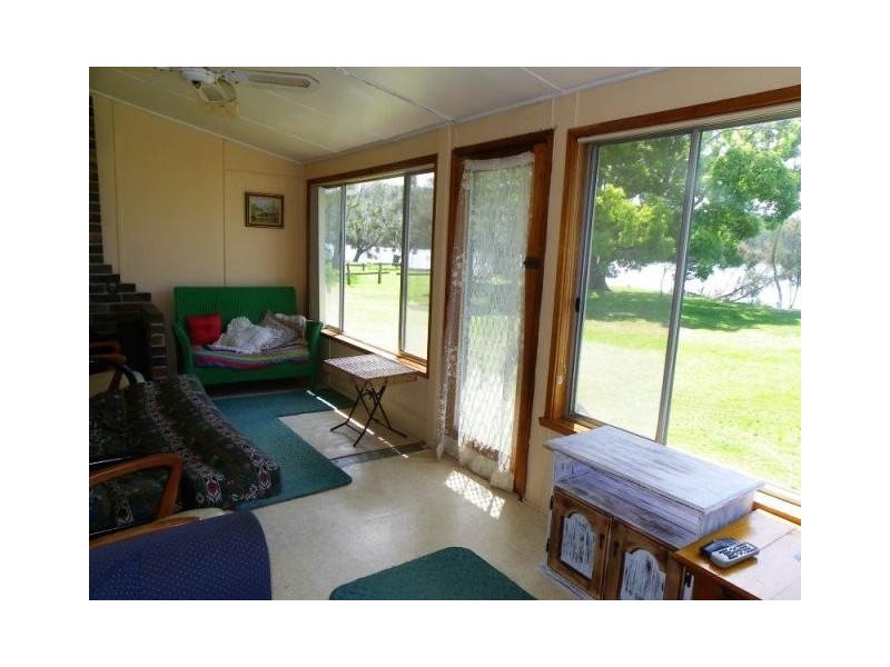 3 Garrad Way, Lake Conjola NSW 2539