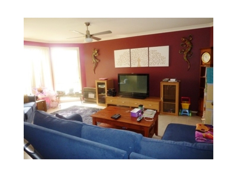 74 Princes Hwy, Lake Tabourie NSW 2539