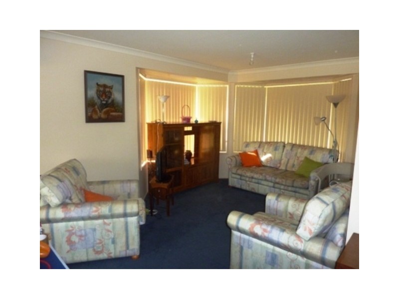 74 Princes Hwy, Lake Tabourie NSW 2539