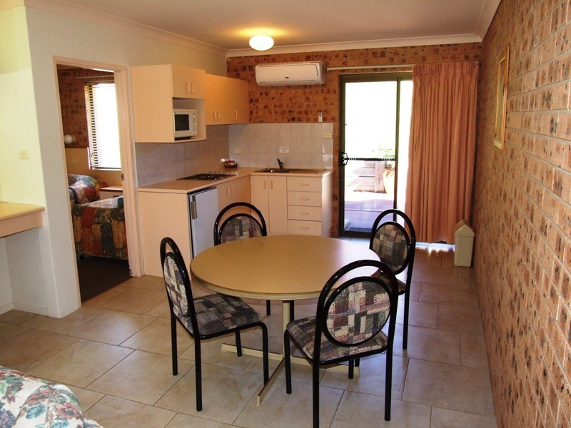 64 Seaview Street, Mollymook NSW 2539