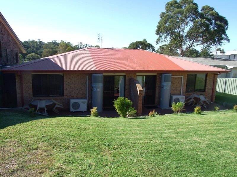 64 Seaview Street, Mollymook NSW 2539