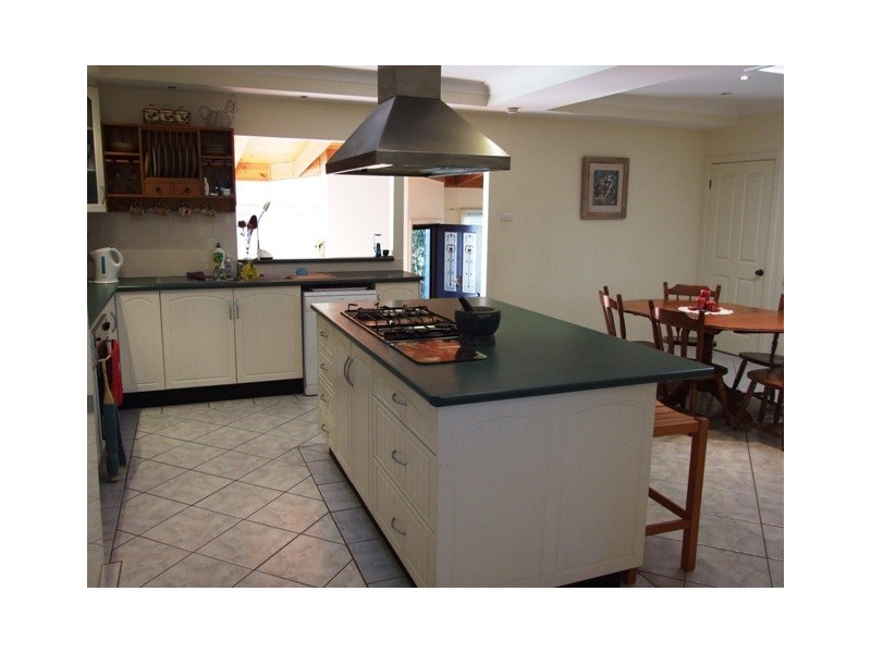 19 Kurrajong Cres, Conjola Park NSW 2539