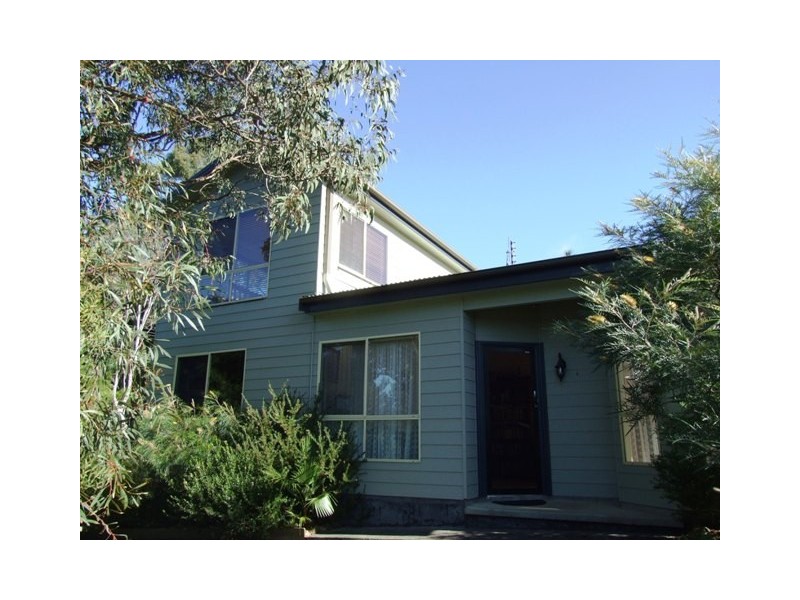19 Kurrajong Cres, Conjola Park NSW 2539