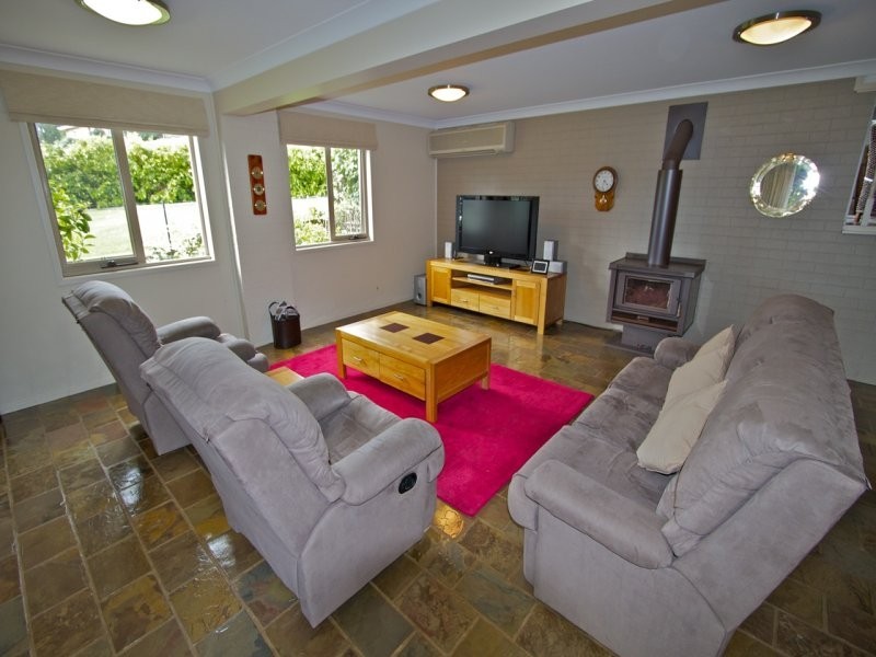 4 Payten Ave, Milton NSW 2538